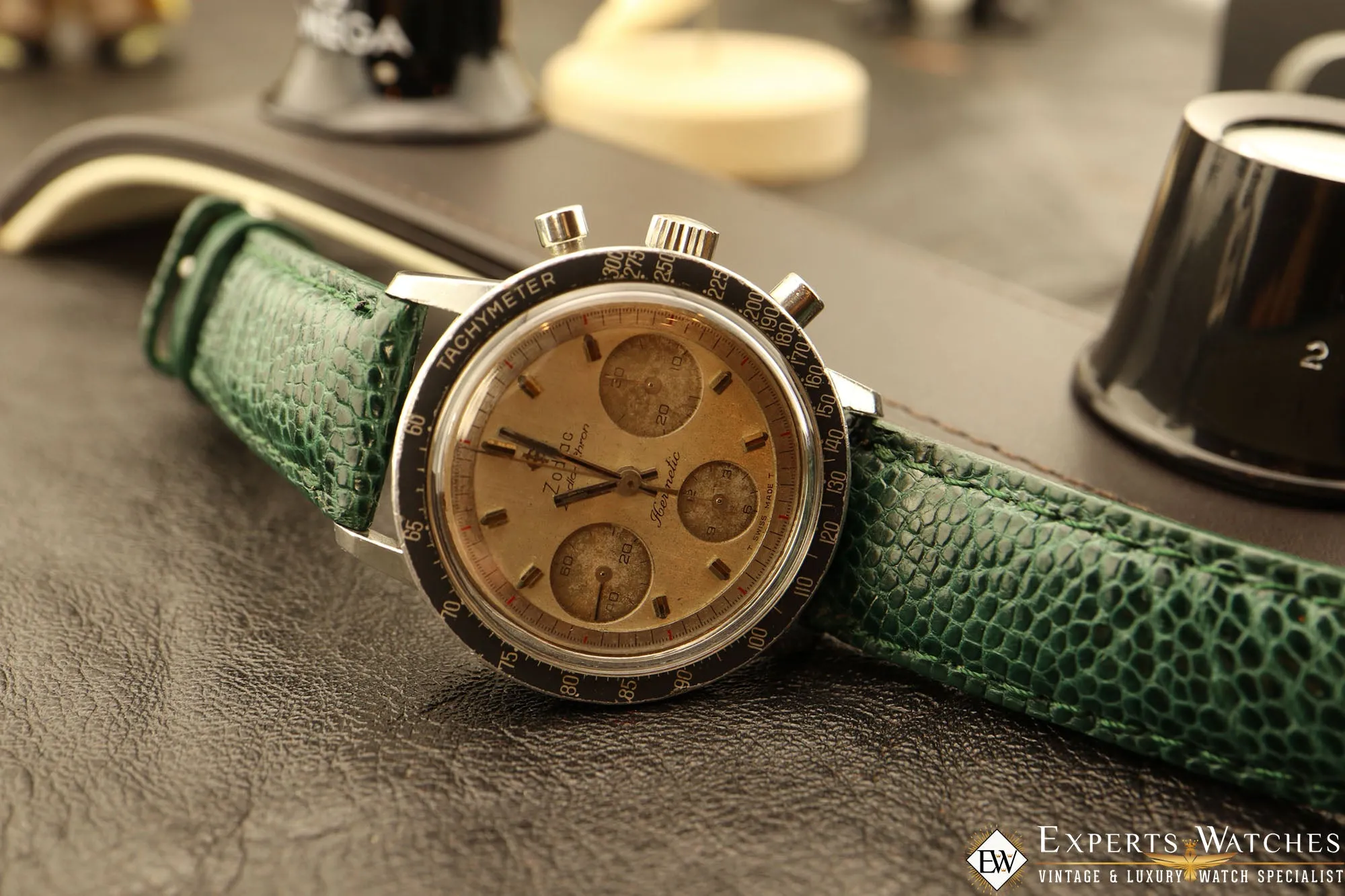 1960's Serviced Vintage Zodiac Chronograph Zodia-Chron Valjoux 72 Hermetic Box