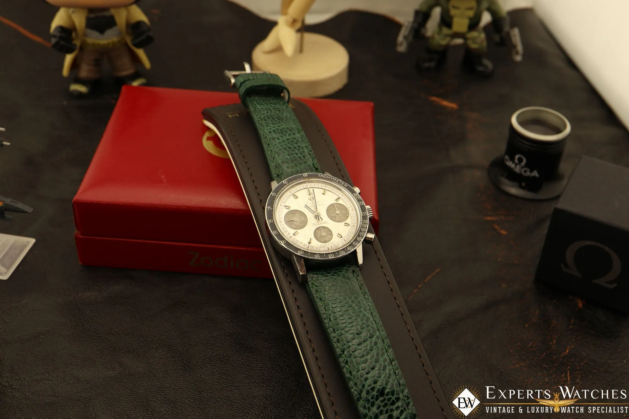 1960's Serviced Vintage Zodiac Chronograph Zodia-Chron Valjoux 72 Hermetic Box