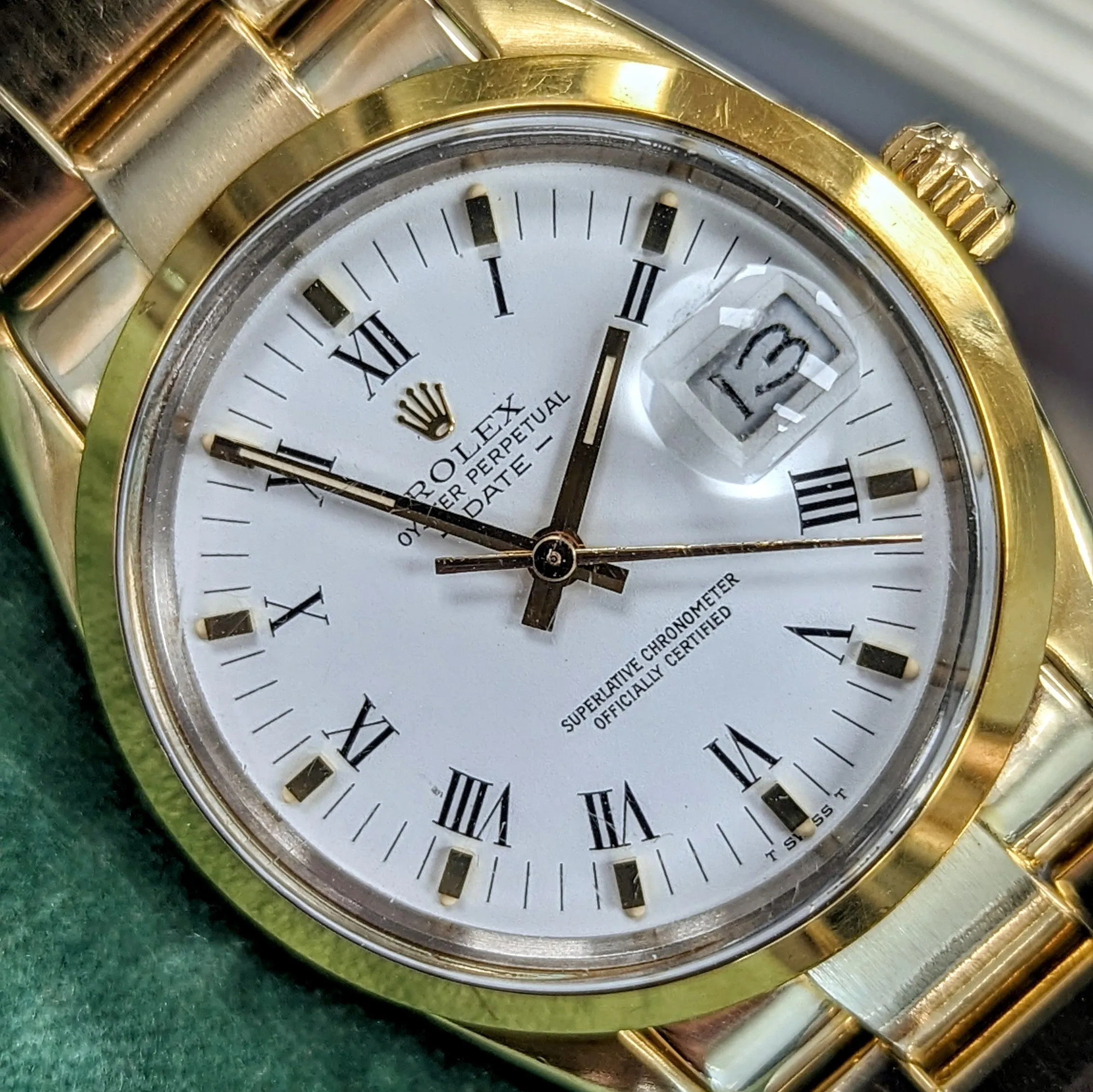 1985 ROLEX Oyster Perpetual Date 34mm Wristwatch Ref. 15505 Cal. 3035 27 Jewels Roman Numerals Dial Vintage Watch