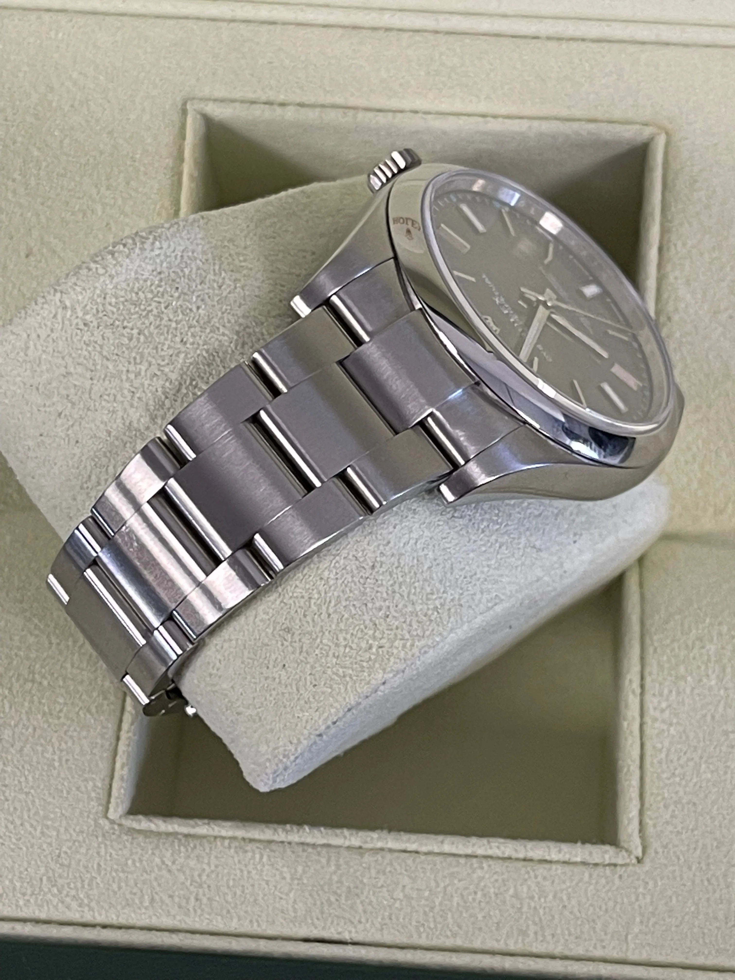 2018 Rolex Oyster Perpetual 39mm Dark Rhodium Stainless Steel 114300 Watch B&P