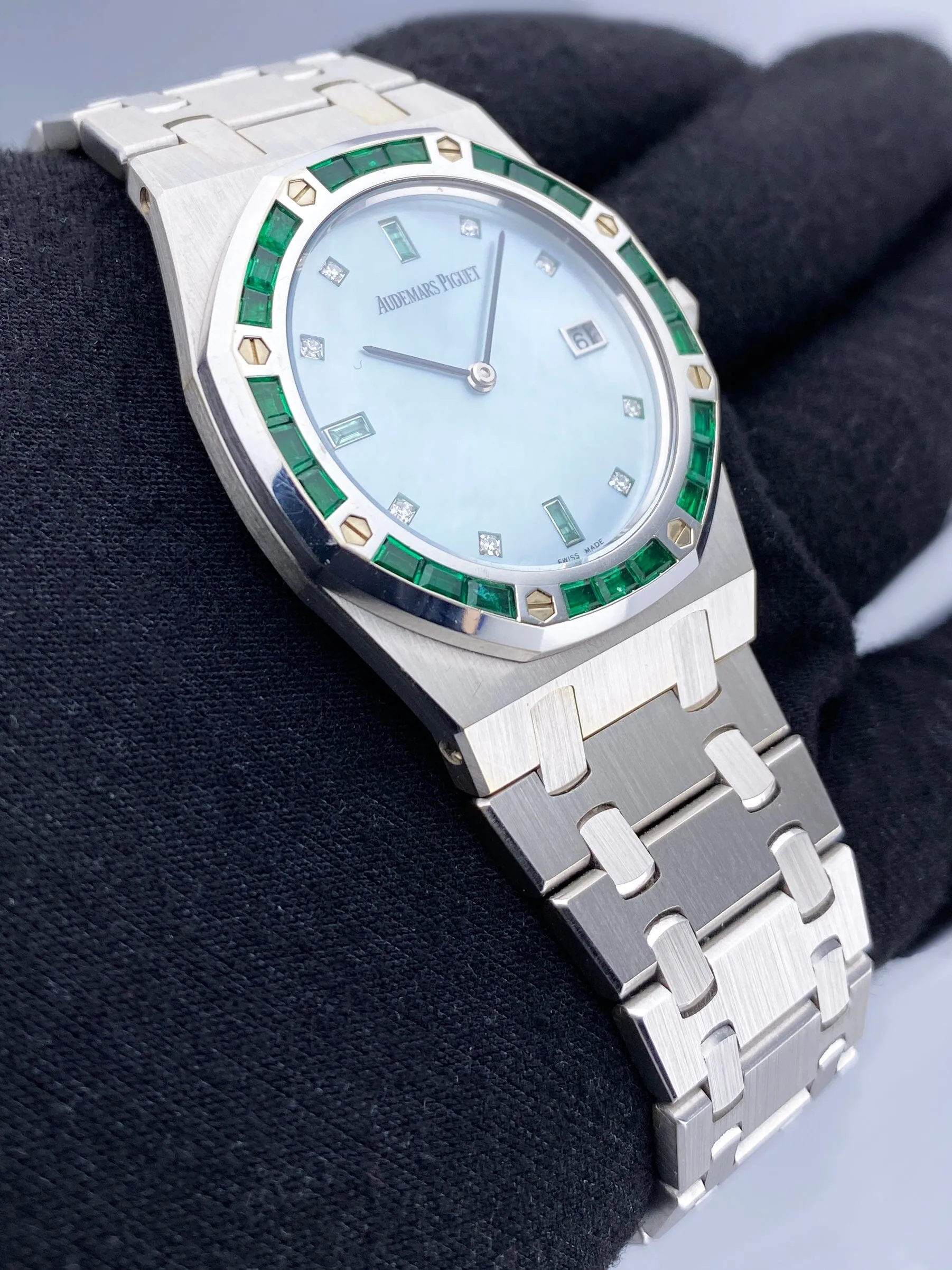 Audemars Piguet Royal Oak 56602BC Diamond Emerald MOP Ladies Watch Box Papers