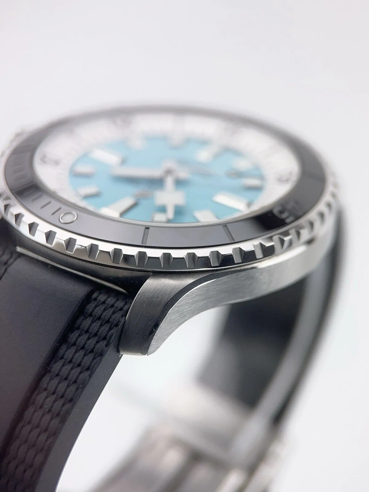 Breitling Superocean 44 Steel Turquoise Dial 44mm Automatic Men’s Watch A17376