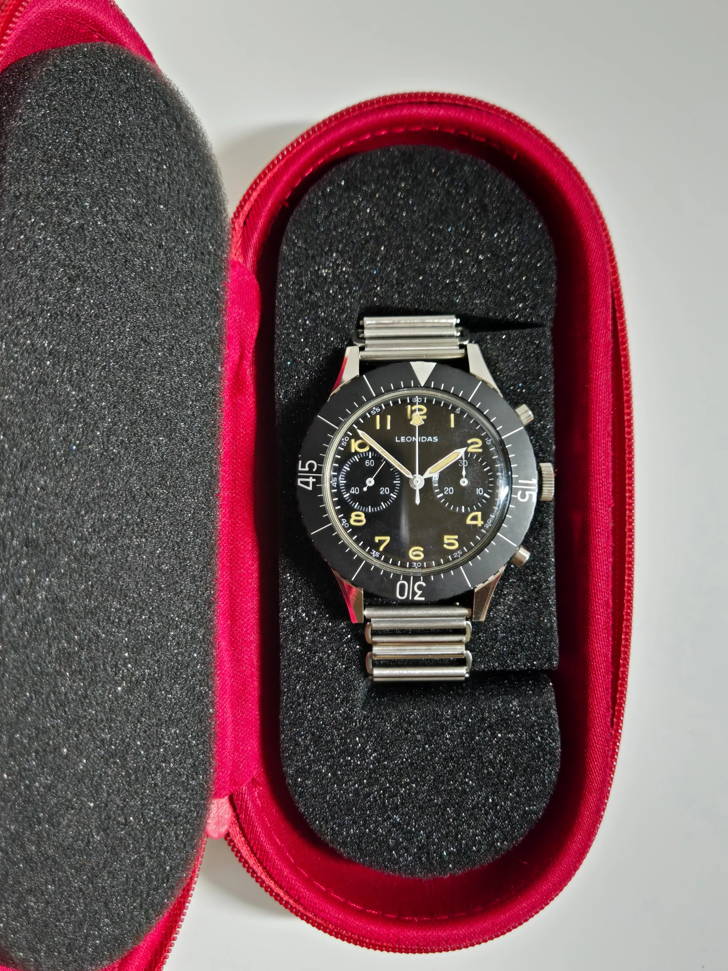 Experts Watches Travel Service Case - Red Watch Box with Foam Inserts