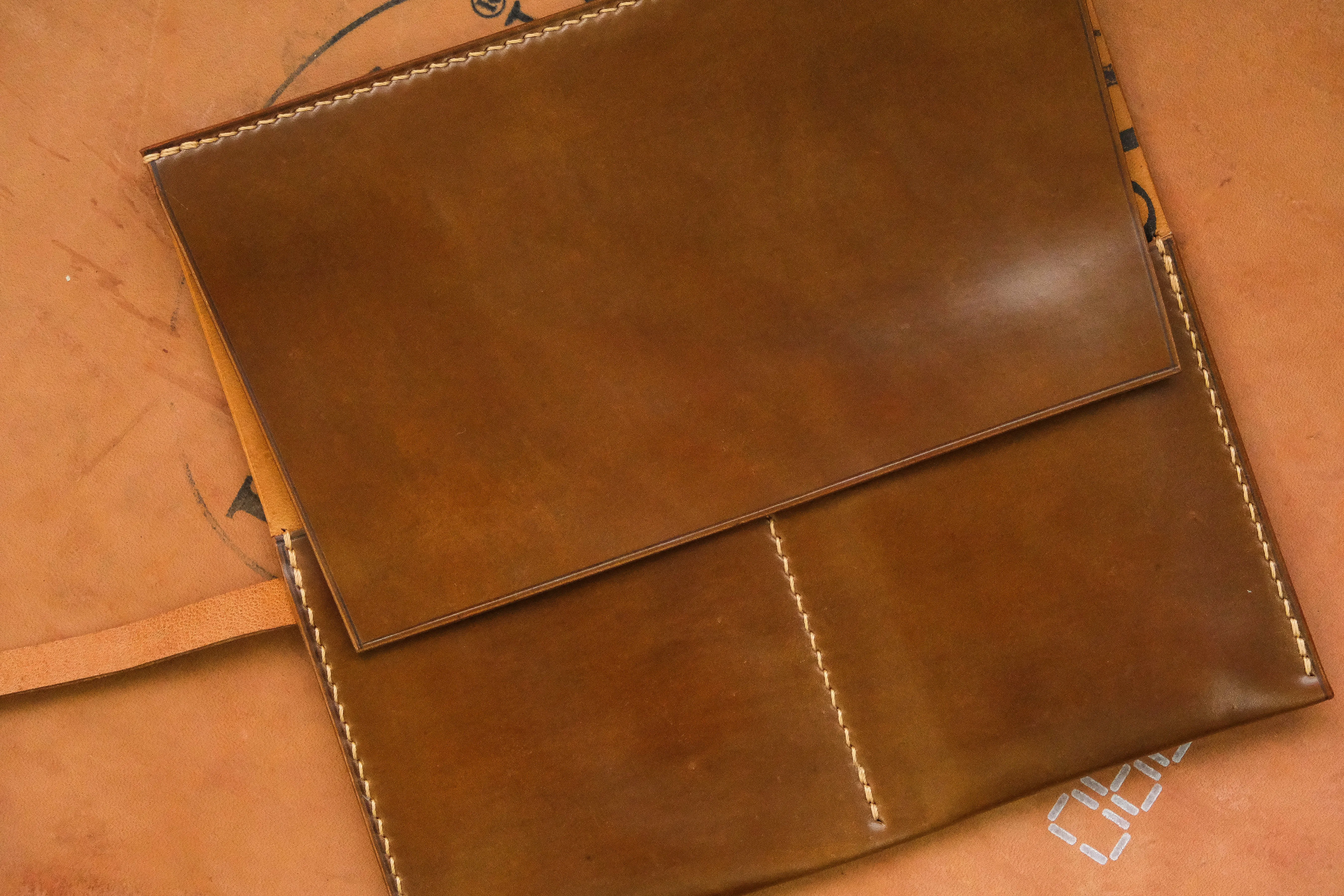 Horween Shell Cordovan Bourbon Dual Watch Pouch