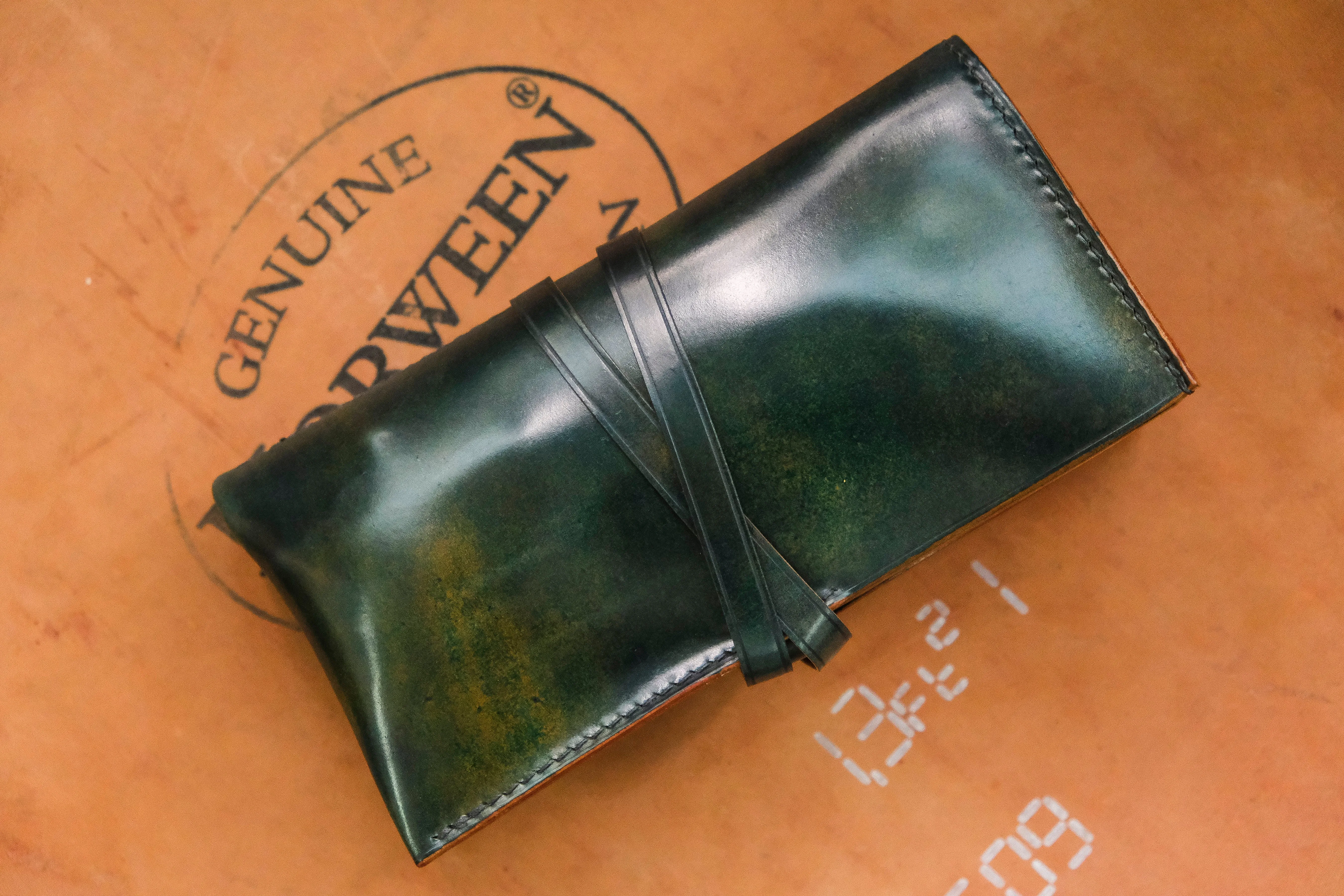 Horween Shell Cordovan Marbled Black Dual Watch Pouch