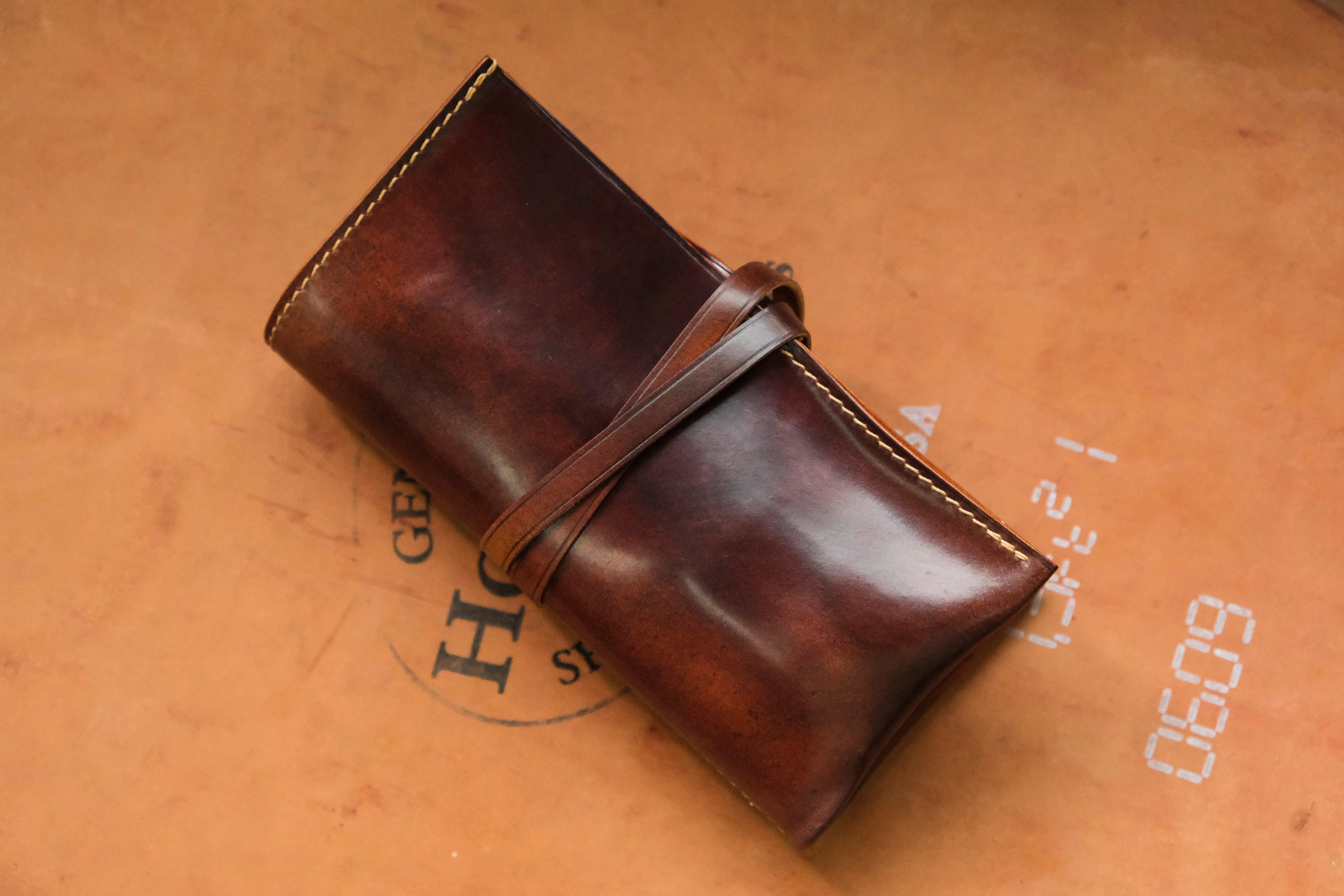Horween Shell Cordovan Marbled Colour 8 Dual Watch Pouch