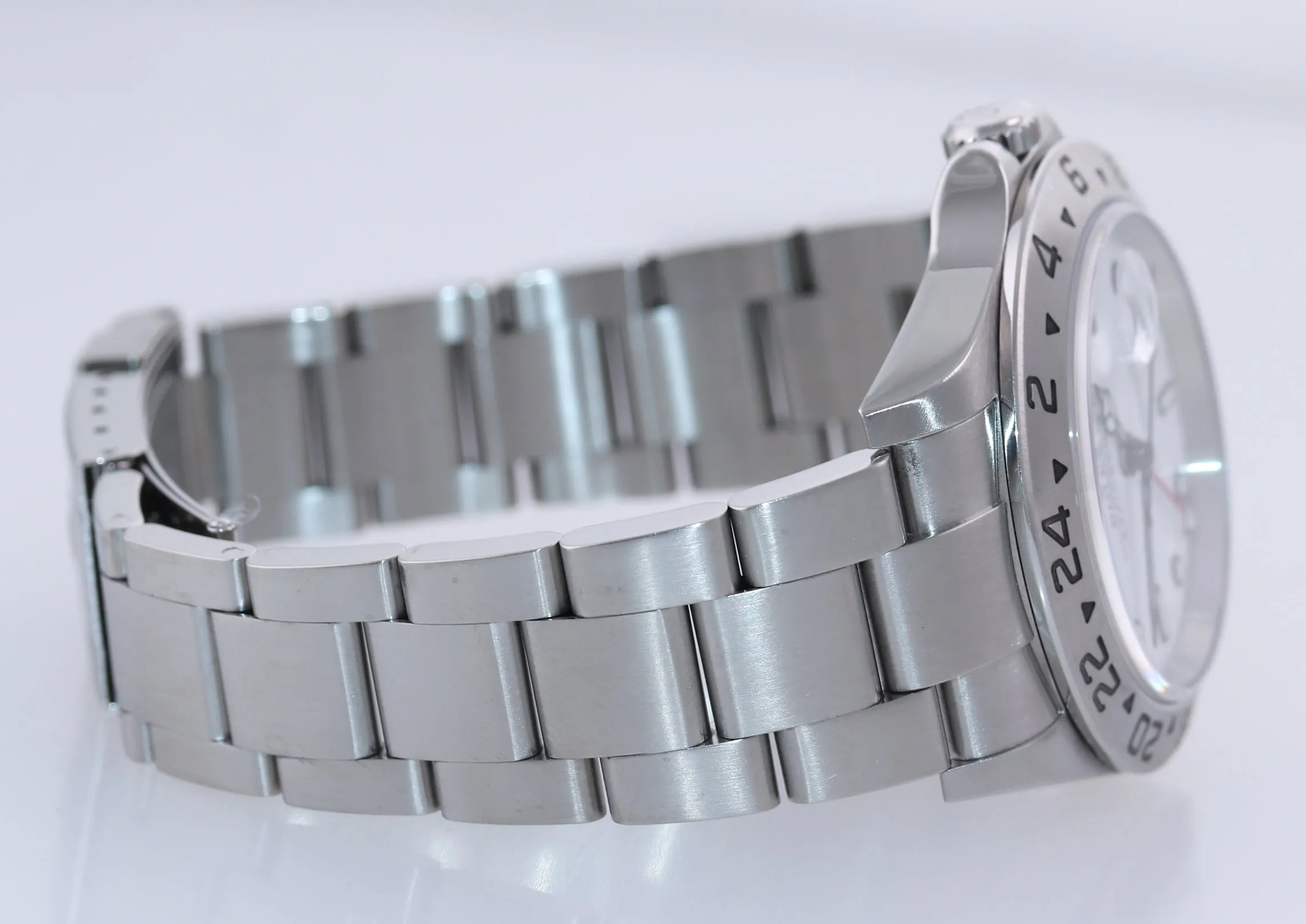 MINT 2005 Rolex White Explorer II 16570 Stainless Steel Date 40mm Watch Box