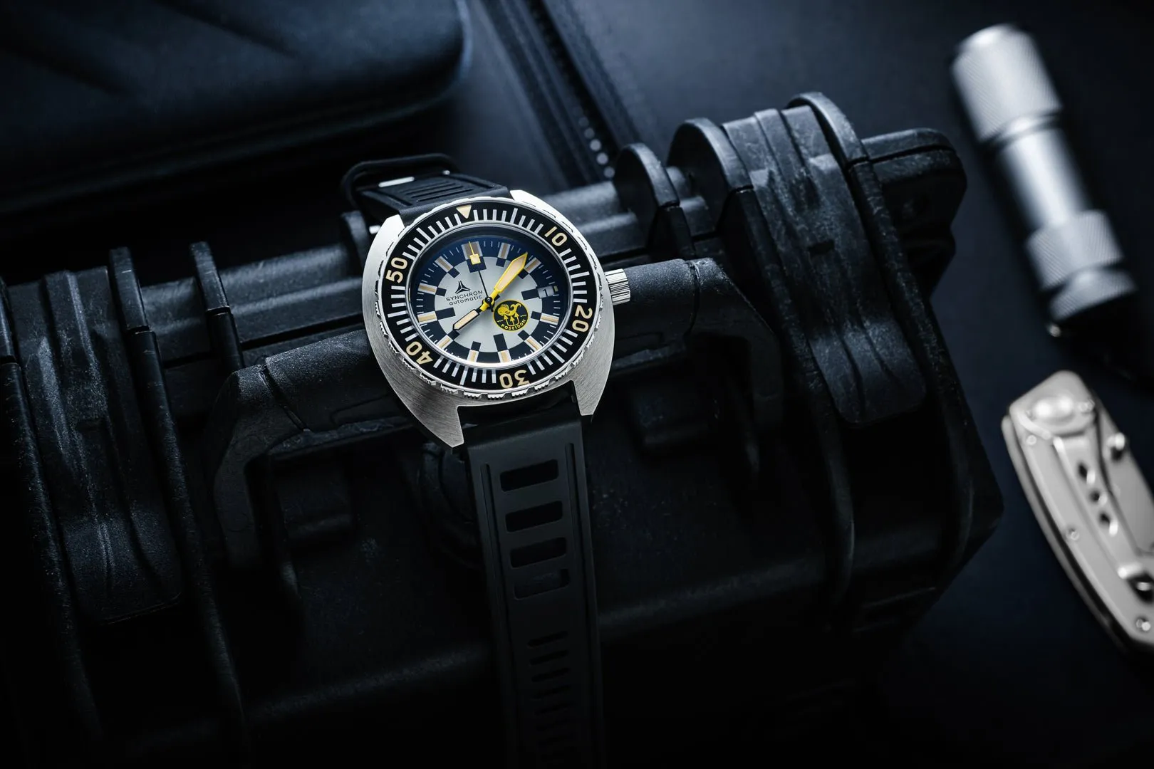 New SYNCHRON POSEIDON Diving Watch ISOfrane Rubber Limited Edition 490/1000