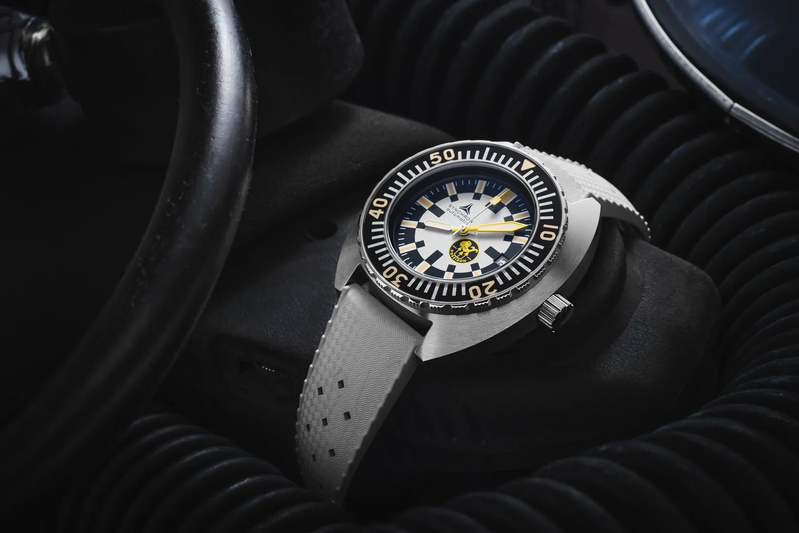 New SYNCHRON POSEIDON Diving Watch ISOfrane Rubber Limited Edition 490/1000
