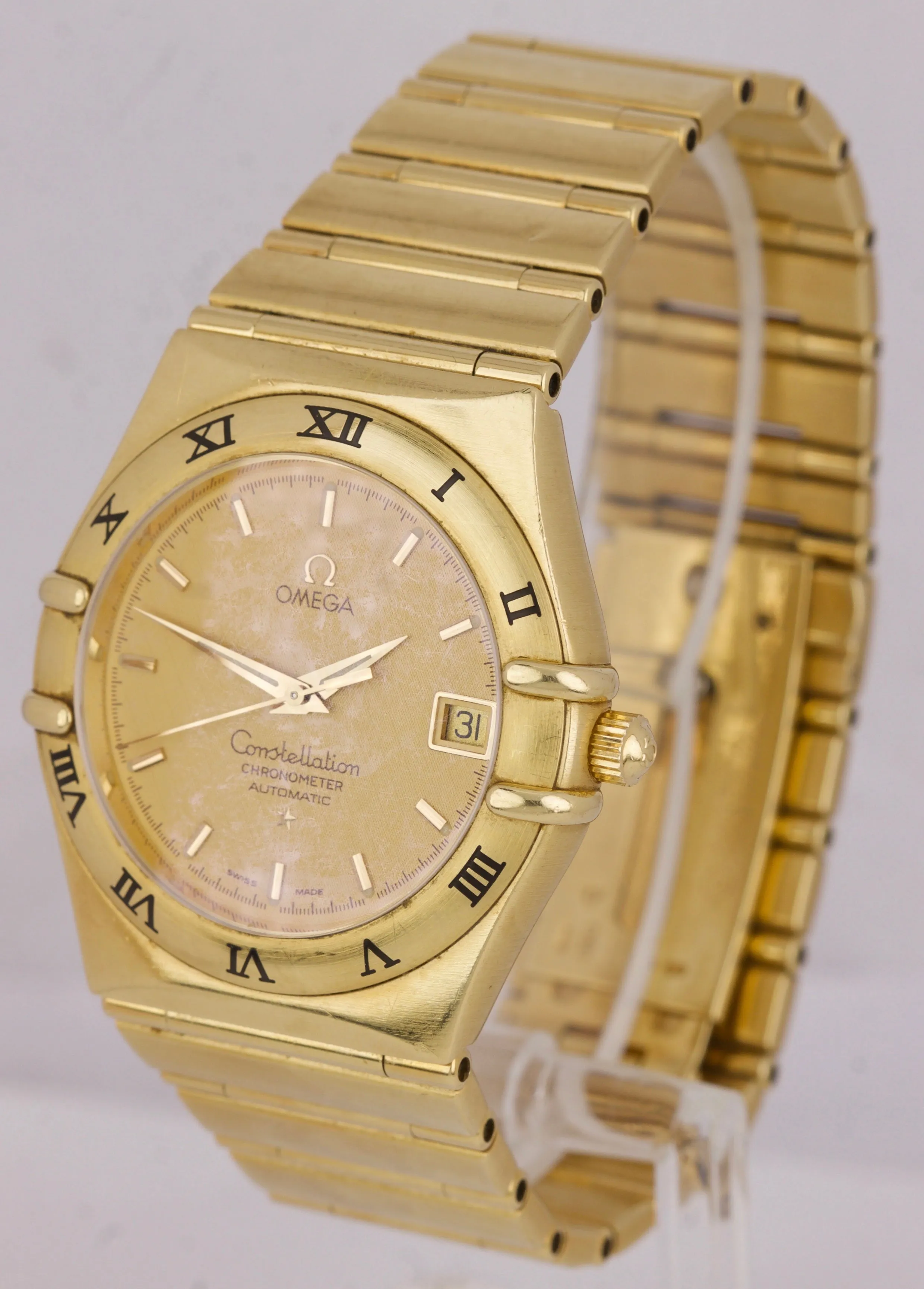 Omega Constellation 95 Champagne 18K Yellow Gold 36mm Automatic Watch 1102.10.00