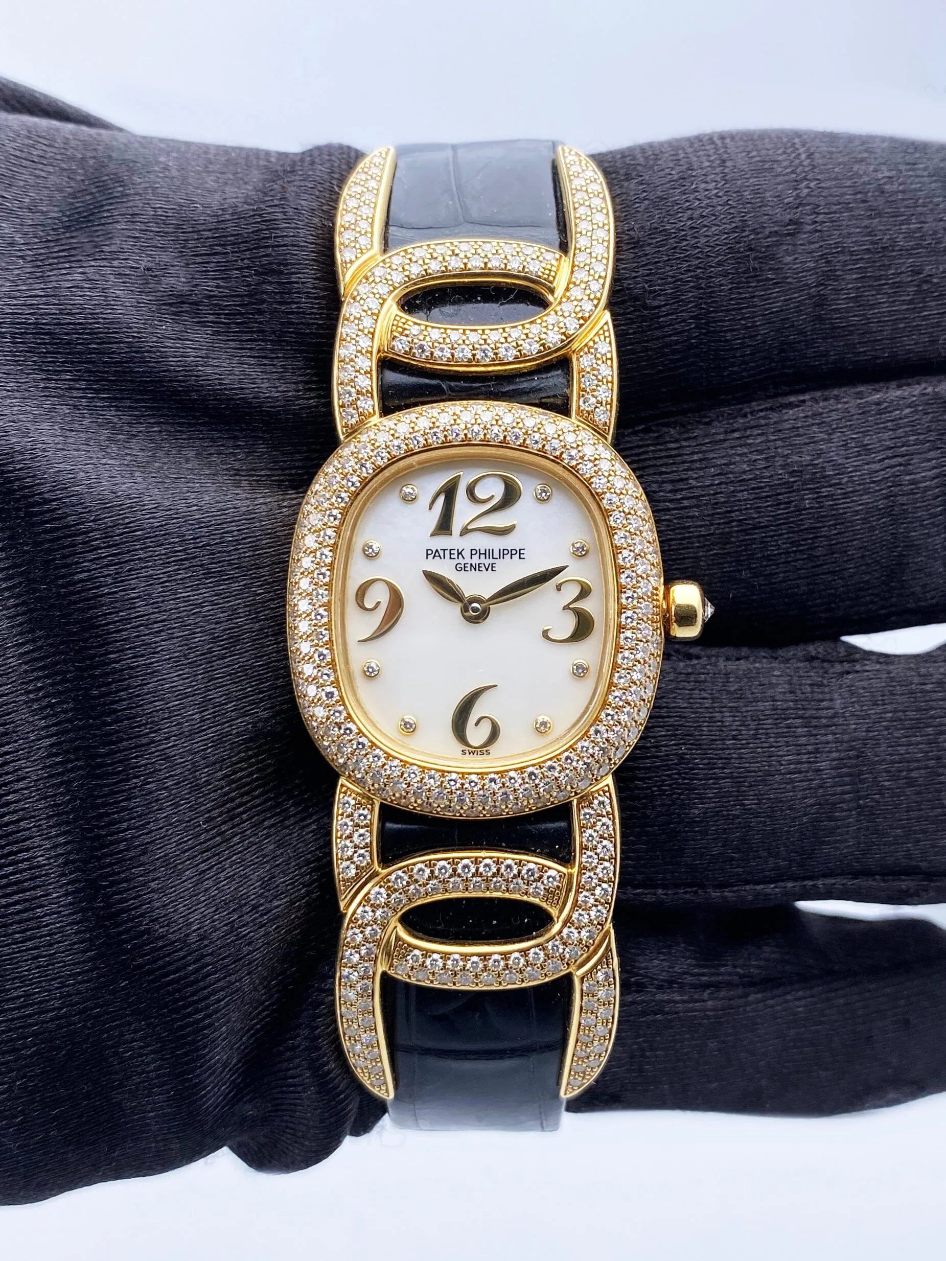 Patek Philippe Golden Ellipse 4832 MOP Diamond Ladies Watch