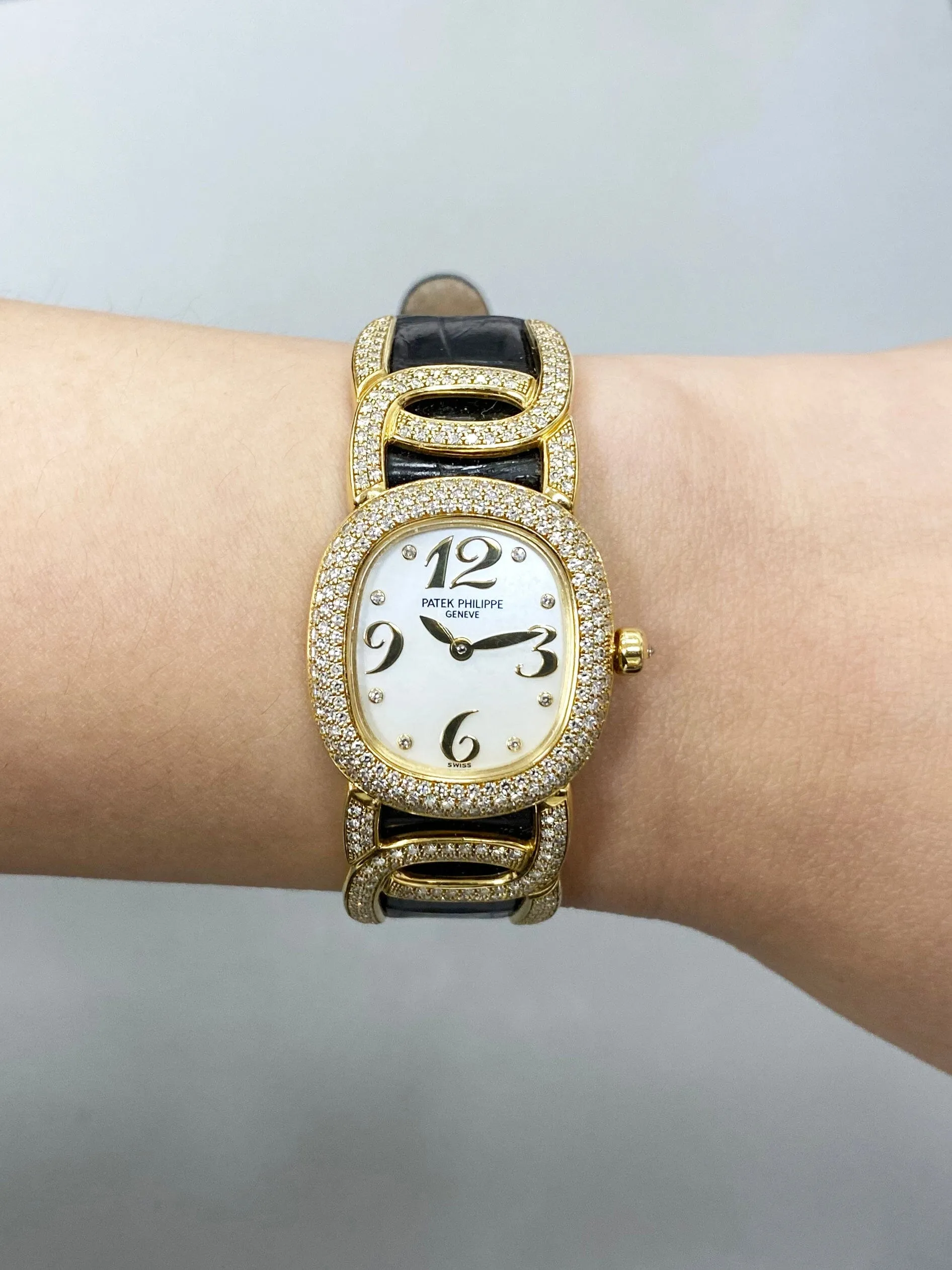 Patek Philippe Golden Ellipse 4832 MOP Diamond Ladies Watch