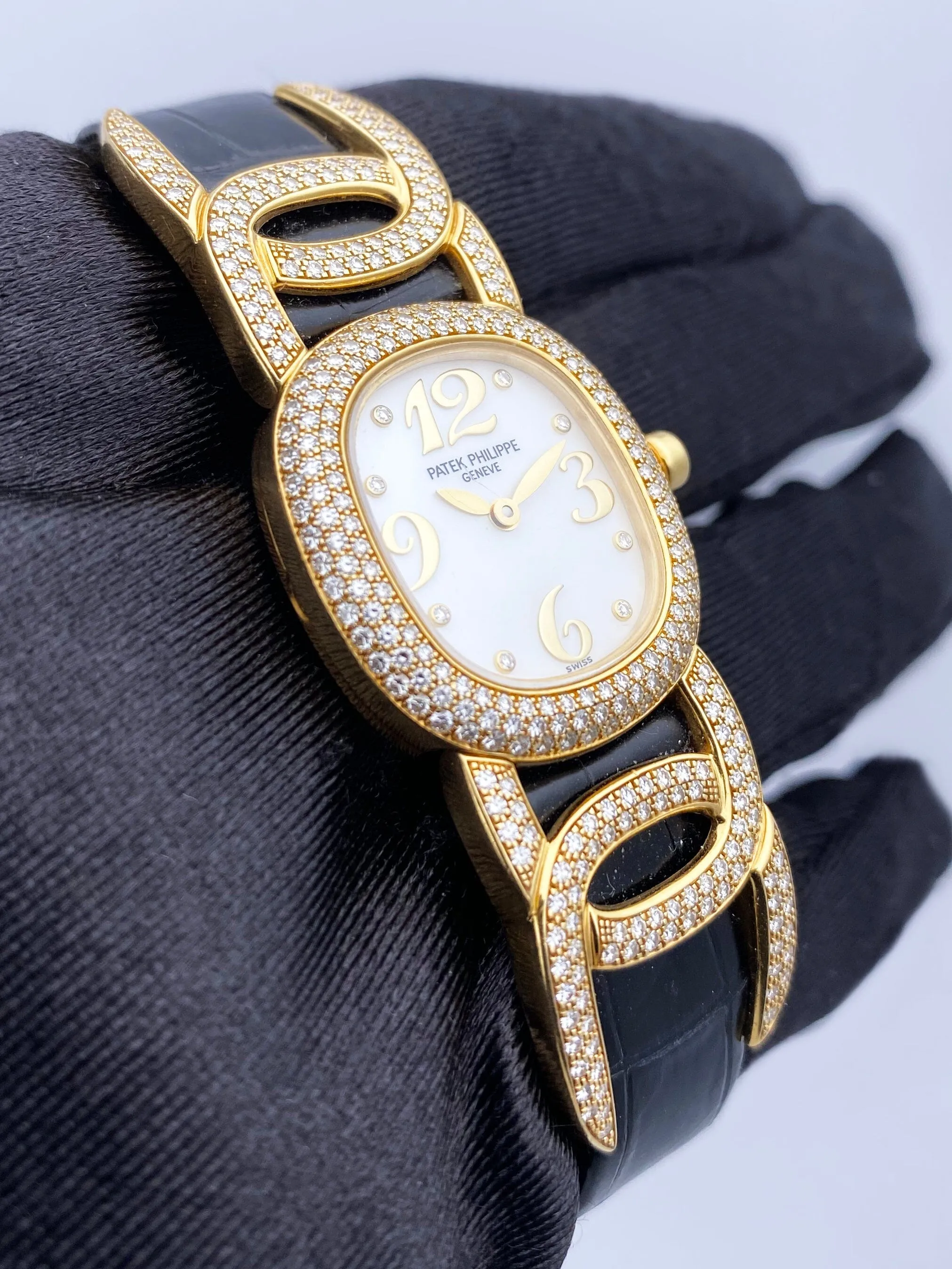 Patek Philippe Golden Ellipse 4832 MOP Diamond Ladies Watch