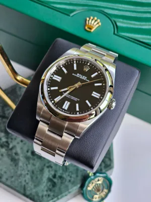 Rolex: Oyster Perpetual (124300)