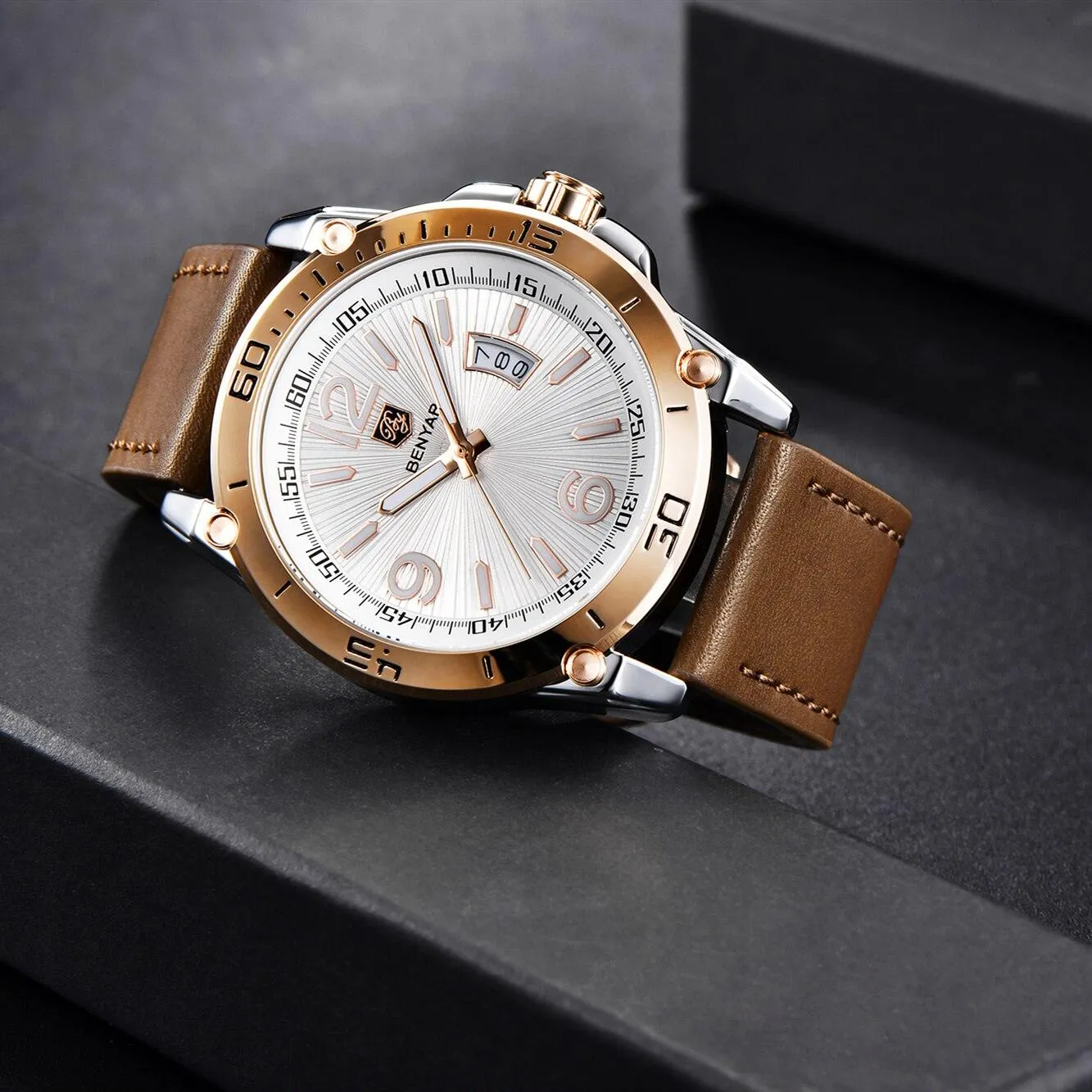 Top Luxury Fashion Mens Watches Quartz Casual Leather Design Sport Analog Waterproof Classic Wrist Watch