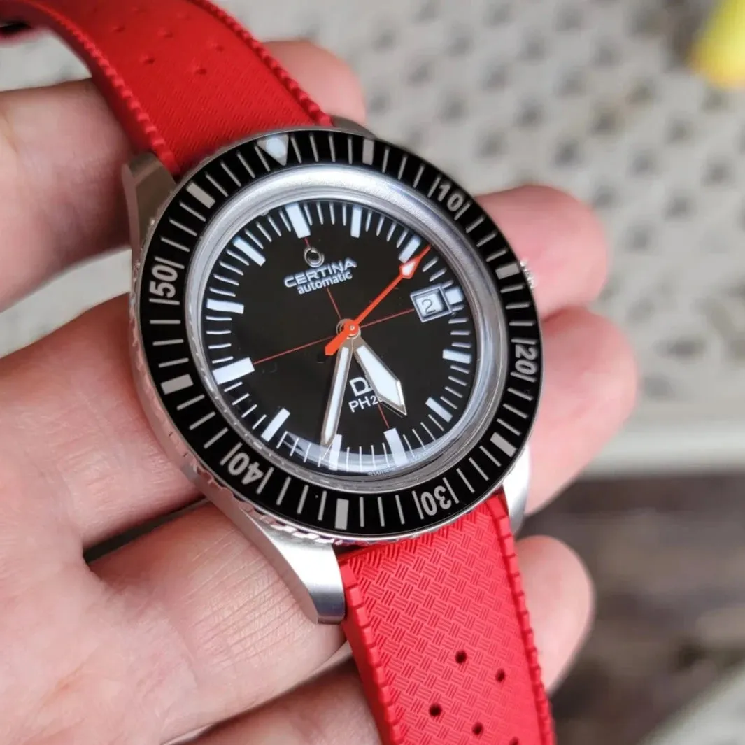 Tropical Rubber - Red
